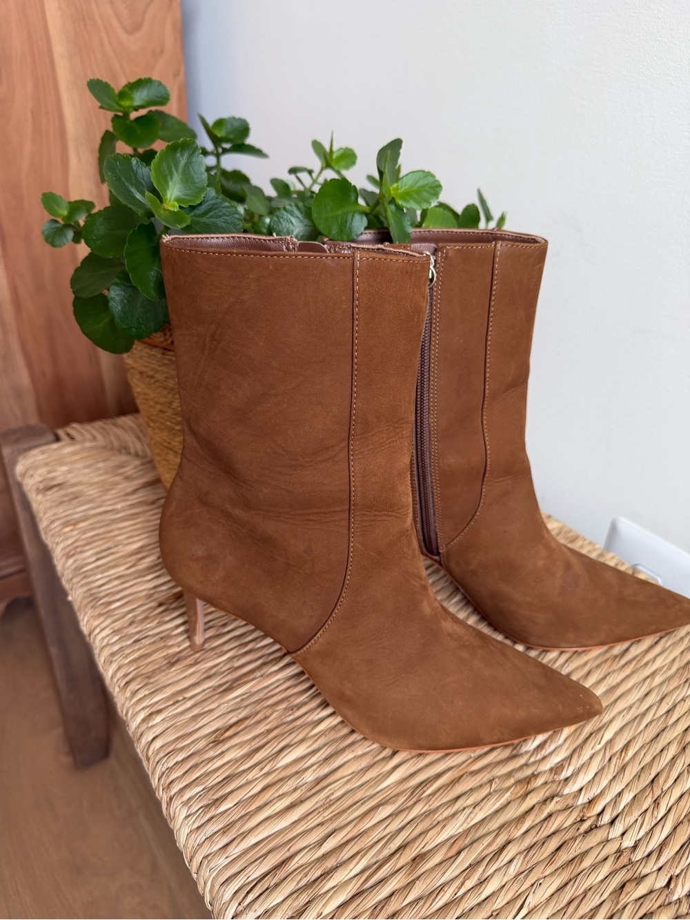 SCHUTZ Brown Suede Pointed-Toe Stiletto Side Zip Ankle Boots Size 7.5